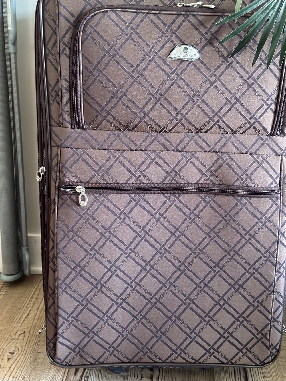 American Flyer Pemberly Buckles Piece Luggage  Classic Brown- Travel - Picture 11 of 12